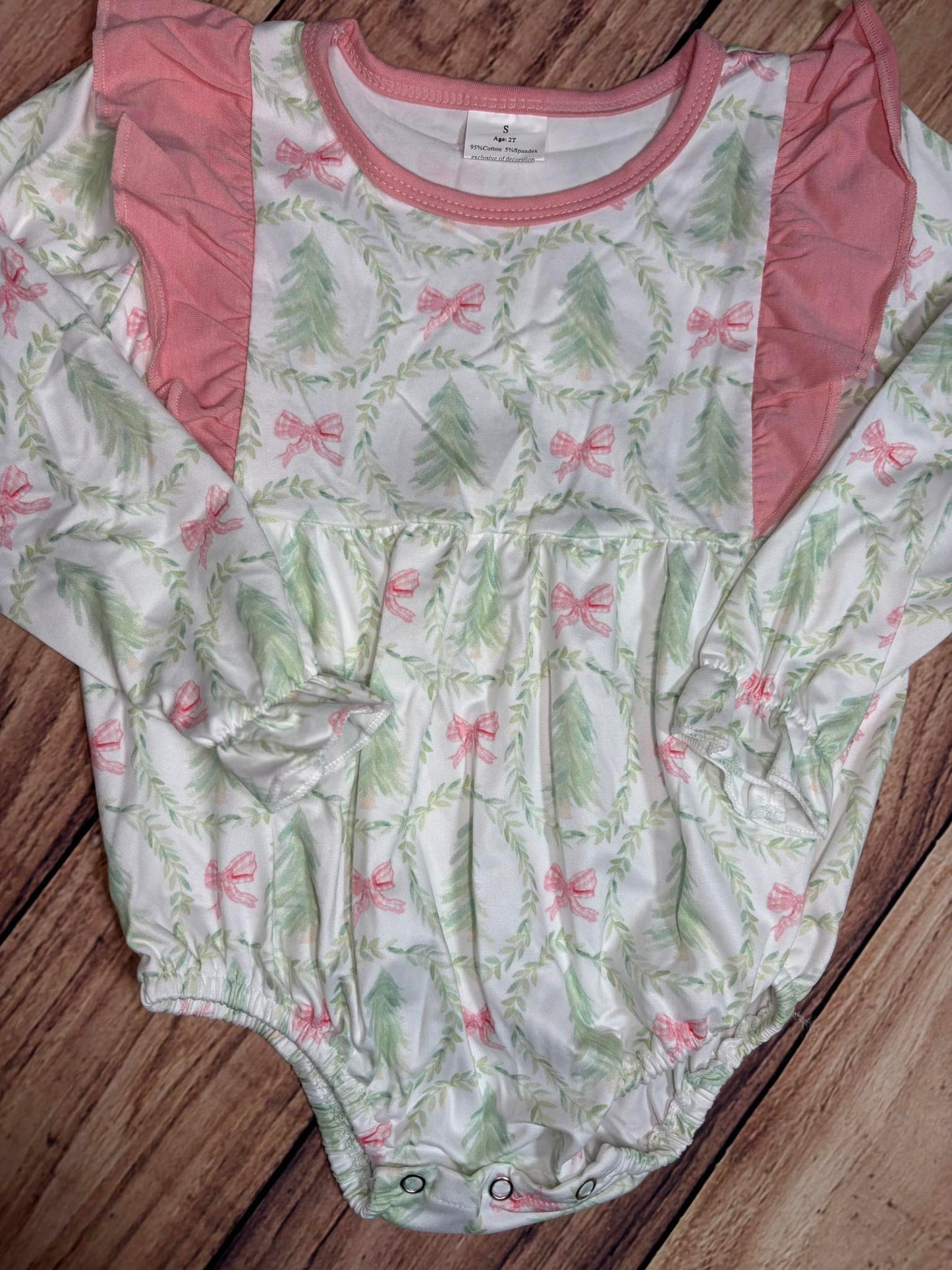 Christmas Tree with Pink Bows and Wreaths Long Sleeve Bubble