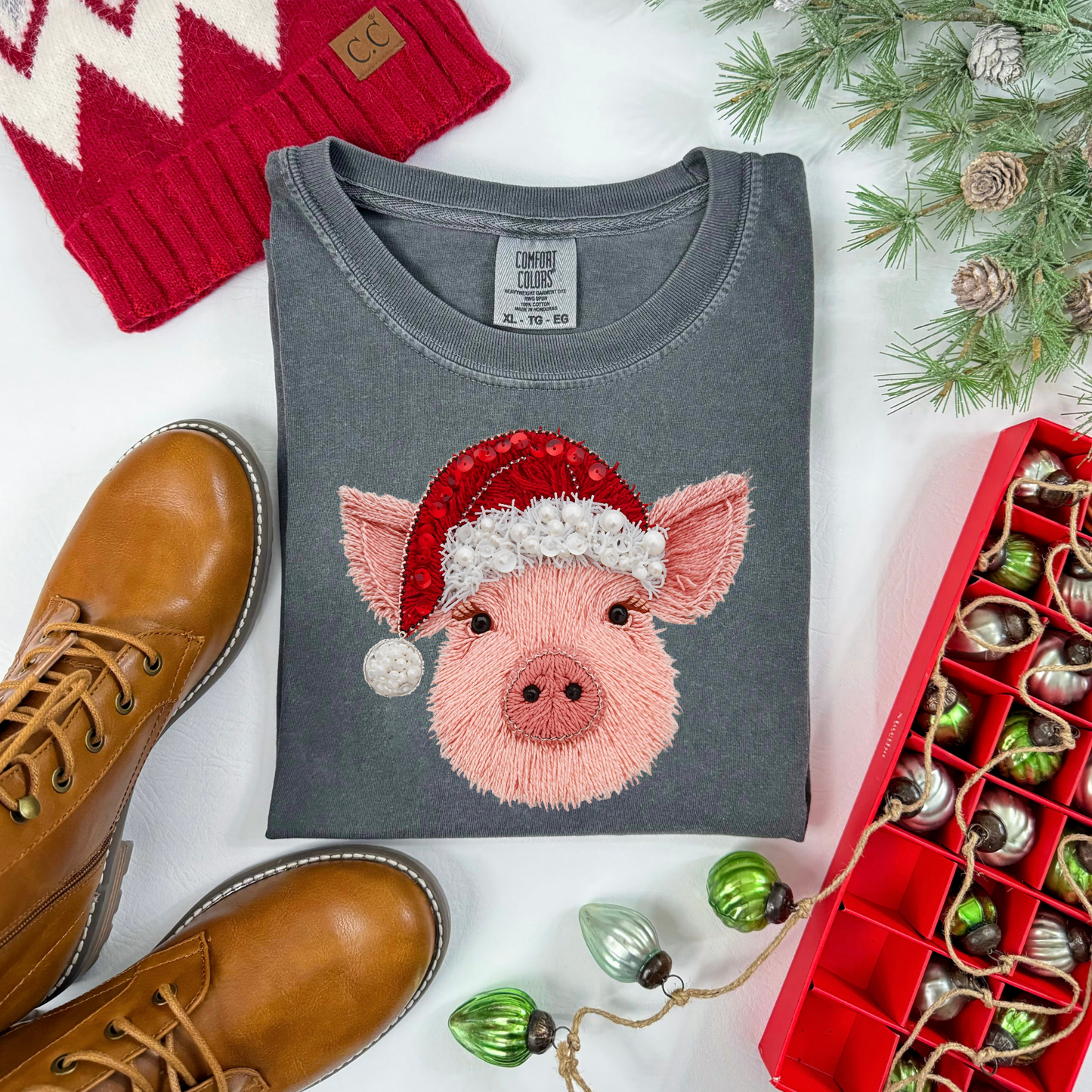 Faux Yarn Christmas Pig