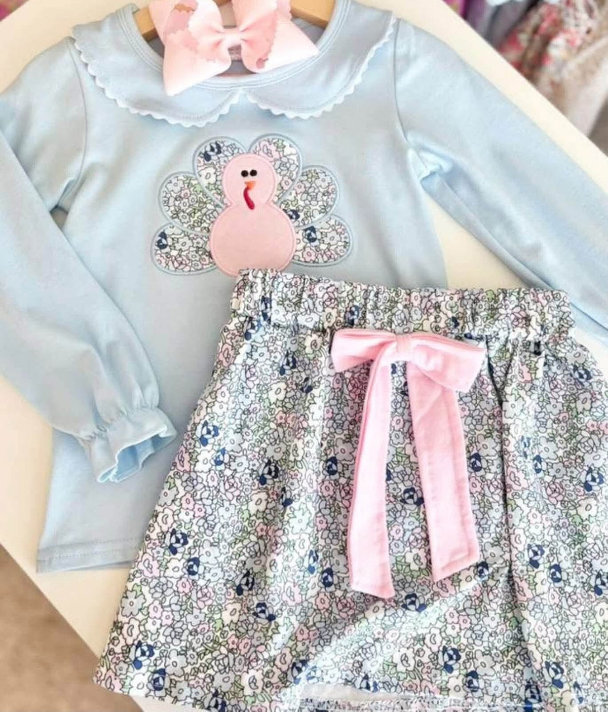 Blue Floral Turkey Bow Shorts Set