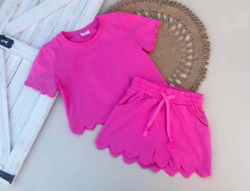Hot Pink Scallop Set
