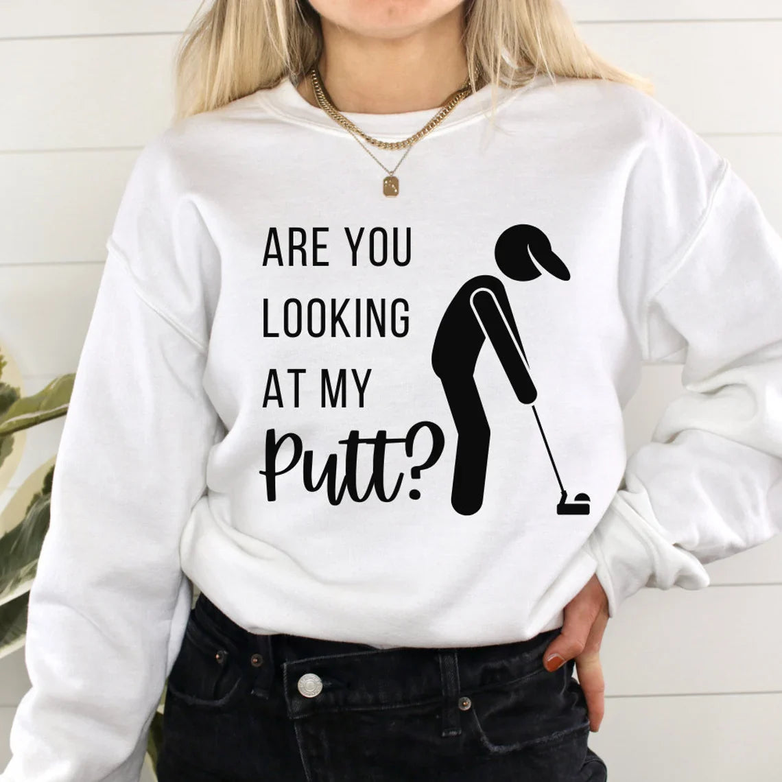 Are You Looking at my Putt?